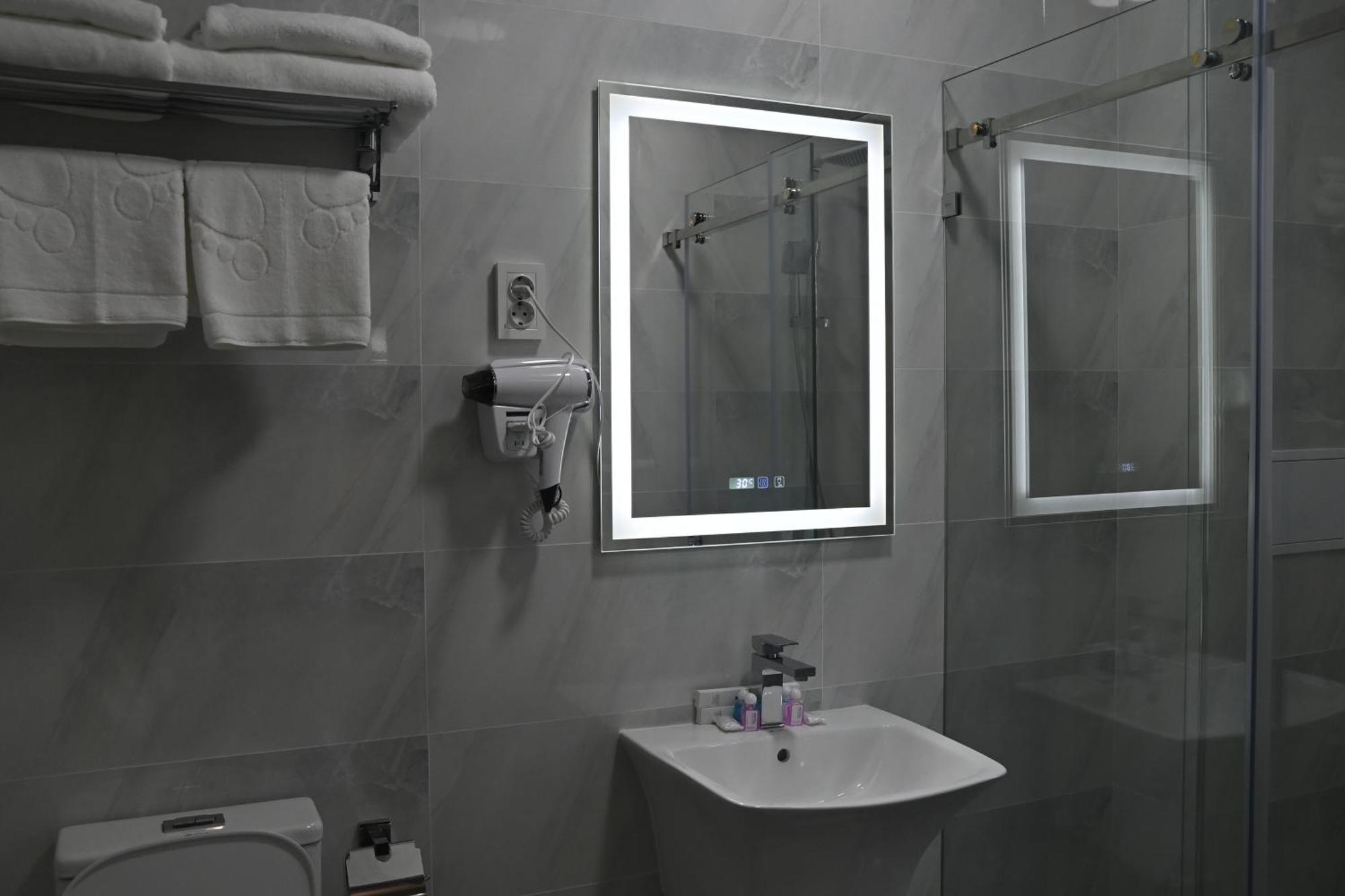 My Status Hotel Tasjkent Eksteriør bilde
